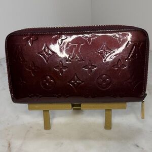 Authentic Louis Vuitton Burgundy Vernis Embossed Wallet